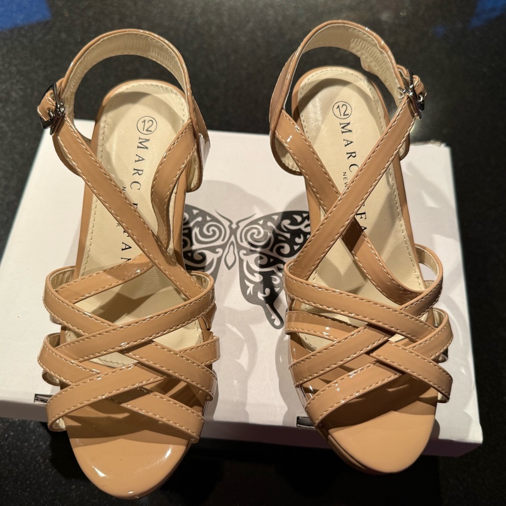 Kids Nude Heels Dress Shoes - Picture 3 of 4